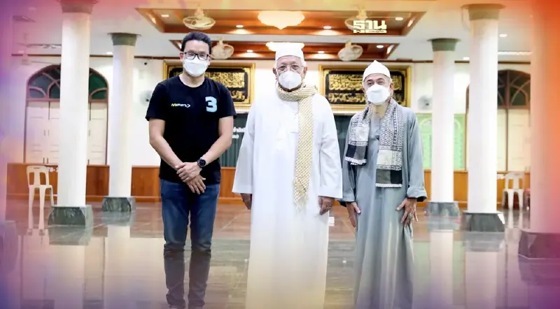 “สกลธี”หาเสียงชาวมุสลิมเล็งใช้เรือ EV ลดมลภาวะคลองแสนแสบ