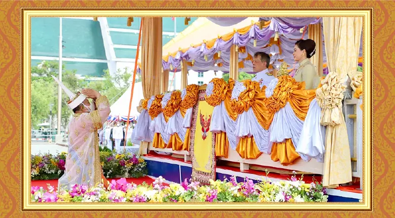 "ในหลวง-พระราชินี"เสด็จฯพระราชพิธีพืชมงคลจรดพระนังคัลแรกนาขวัญ