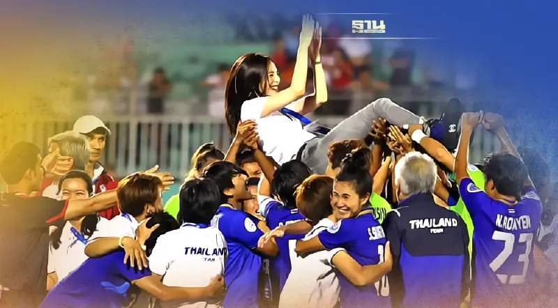 “มาดามแป้ง” ประกาศอัดฉีด “ชบาแก้ว” ฟุตบอลหญิงทีมชาติไทย คว้าทองรับ 6 แสน