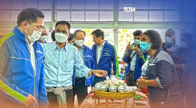 “สร้างอนาคตไทย”ลุยใต้พบ 15 กลุ่มอาชีพเมืองคอน ฝากความหวังแก้ปัญหาเศรษฐกิจ “สร้างอนาคตไทย”ลุยใต้พบ 15 กลุ่มอาชีพเมืองคอน ฝากความหวังแก้ปัญหาเศรษฐกิจ