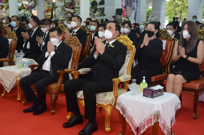 "นายกฯ" ร่วมงานศพ ลูกสาว ‘ชัช เตาปูน" รมต.-ส.ส. ร่วมแสดงความเสียใจคับคั่ง "นายกฯ" ร่วมงานศพ ลูกสาว ‘ชัช เตาปูน" รมต.-ส.ส. ร่วมแสดงความเสียใจคับคั่ง