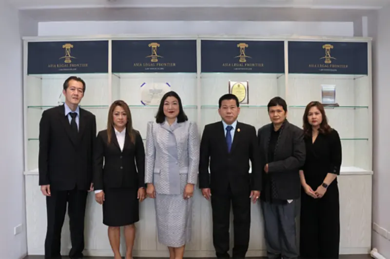นักกฎหมายมือดี ร่วมนักธุรกิจไทย เปิด "บริษัท เอเชีย ลีกัล ฟรอนเทียร์ ลอว์" นักกฎหมายมือดี ร่วมนักธุรกิจไทย เปิด "บริษัท เอเชีย ลีกัล ฟรอนเทียร์ ลอว์"