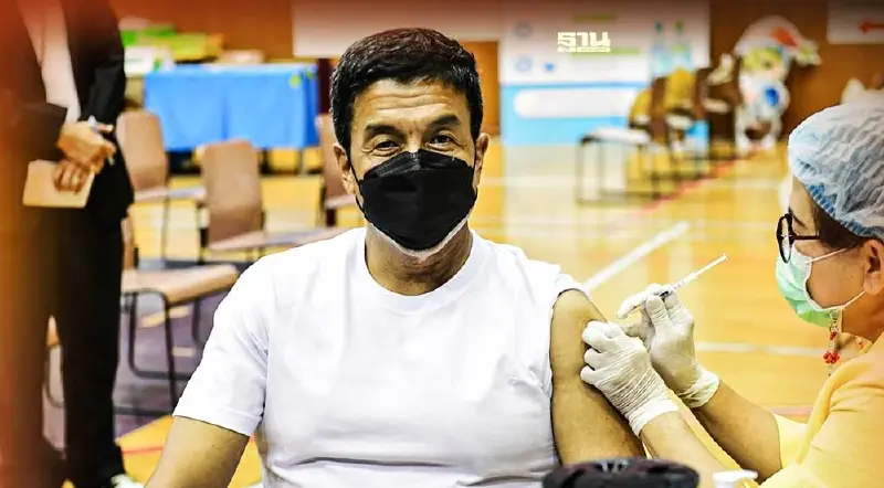 "ชัชชาติ" ผู้ว่าฯ กทม. เข้ารับการฉีดวัคซีนเข็ม 5 แล้ว
