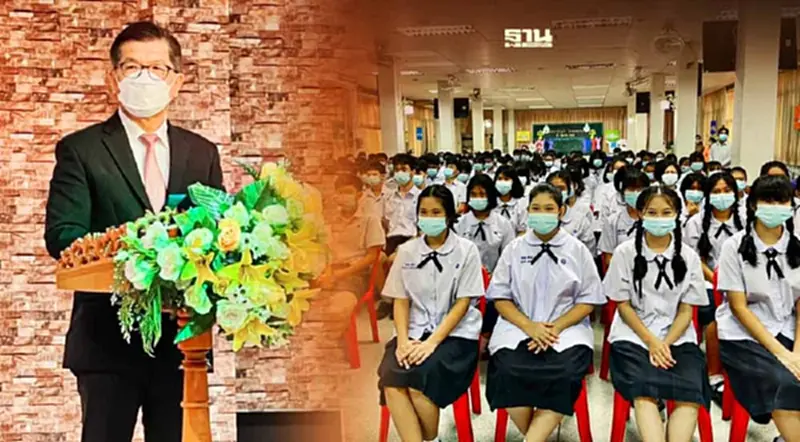 "ศาลเยาวชน"จับมือ“รร.สามเสนนอก”ให้ความรู้ก.ม.ปลูกฝังนักเรียนเป็นคนดี "ศาลเยาวชน"จับมือ“รร.สามเสนนอก”ให้ความรู้ก.ม.ปลูกฝังนักเรียนเป็นคนดี