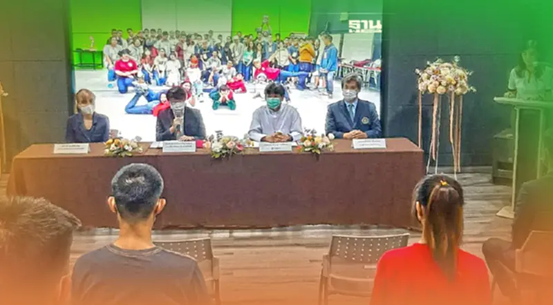 CAMT มช.ปั้นหลักสูตรพิเศษนักเรียน"มงฟอร์ต"เสริมแกร่งทักษะ"ดิจิทัล" CAMT มช.ปั้นหลักสูตรพิเศษนักเรียน"มงฟอร์ต"เสริมแกร่งทักษะ"ดิจิทัล"
