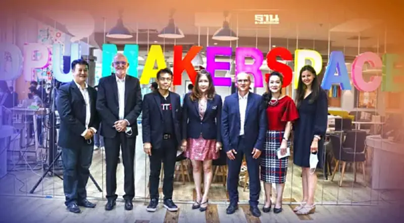 เปิดภาพ 3 ม.ดังของไทย จับมือ ECAM ฝรั่งเศส จัดค่ายอบรมทำหุ่นยนต์ เปิดภาพ 3 ม.ดังของไทย จับมือ ECAM ฝรั่งเศส จัดค่ายอบรมทำหุ่นยนต์