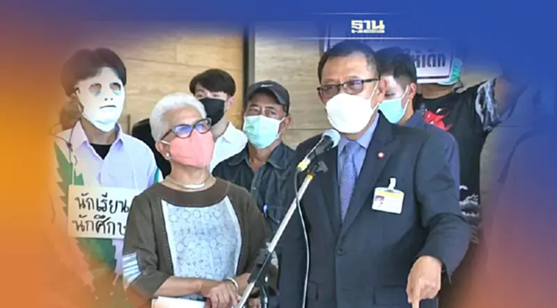 "ทิชา" นำเยาวชนบุกสภาฯ ยื่น"กมธ.กัญชาฯ" ป้องกลุ่มเปราะบาง "ทิชา" นำเยาวชนบุกสภาฯ ยื่น"กมธ.กัญชาฯ" ป้องกลุ่มเปราะบาง