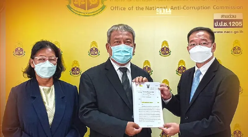 “วัชระ”ร้องป.ป.ช.สอบจริยธรรม“ส.ส.พีระวิทย์”ชักดาบเงินสาวปัตตานี 