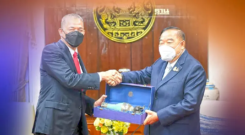 บิ๊กป้อม หารือ รมต.อาวุโส มาเลย์ เร่งดันระบบคมนาคมขนส่ง เชื่อมชายแดน2ประเทศ