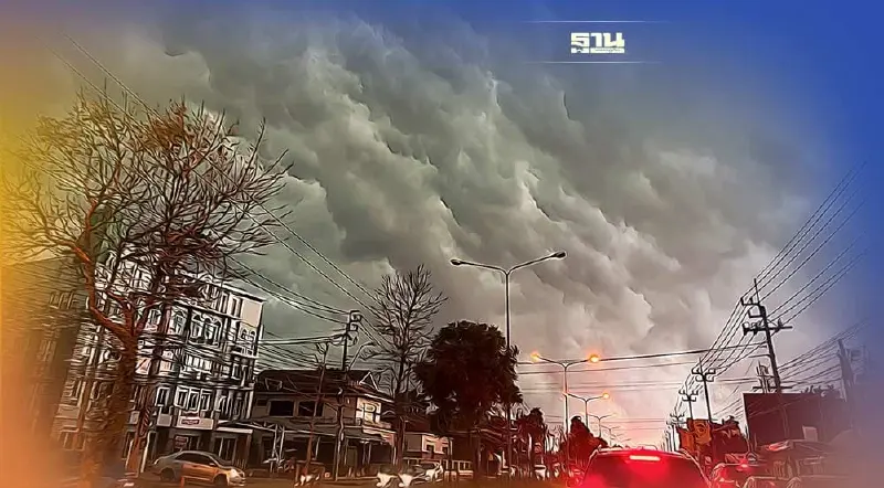 กรมอุตุฯไขปมทำไมเมฆฝนเป็นสีดำ ปกคลุมท้องฟ้าทั่วกรุงเทพ-ปริมณฑล