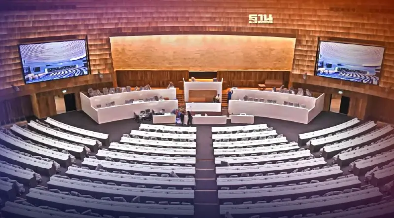 รัฐสภาเดินหน้าถกกม.ลูก เพื่อไทยขอขานชื่อนับองค์ประชุม  หวั่นกดบัตรแทนกัน