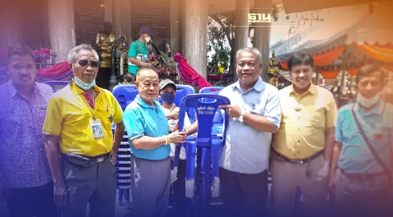 “วัชระ”เดินสายมอบอุปกรณ์ สิ่งของ ทหารเรือ ชาวชุมชน วัดเขตหนองแขม ทวีวัฒนา