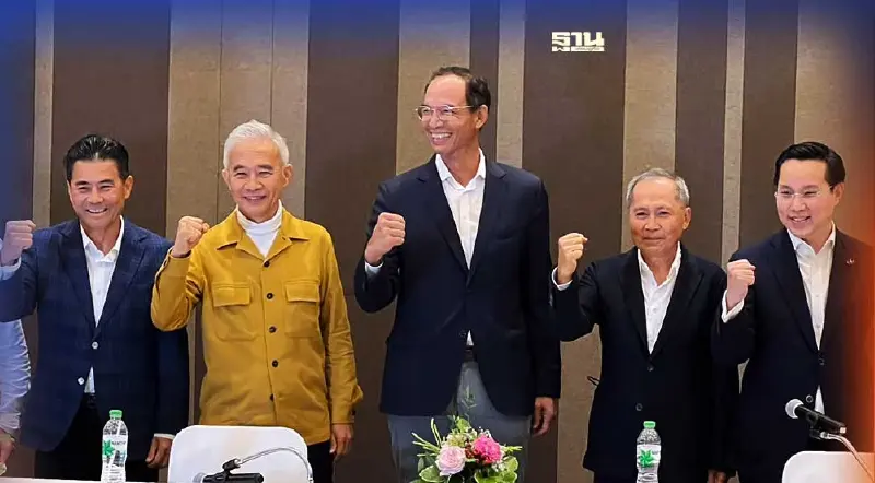 สุวัจน์ ชี้รีแบรนด์ ชพท. เพิ่มความเข้มแข็ง เตรียมขยายฐานเสียงสู้เลือกตั้ง