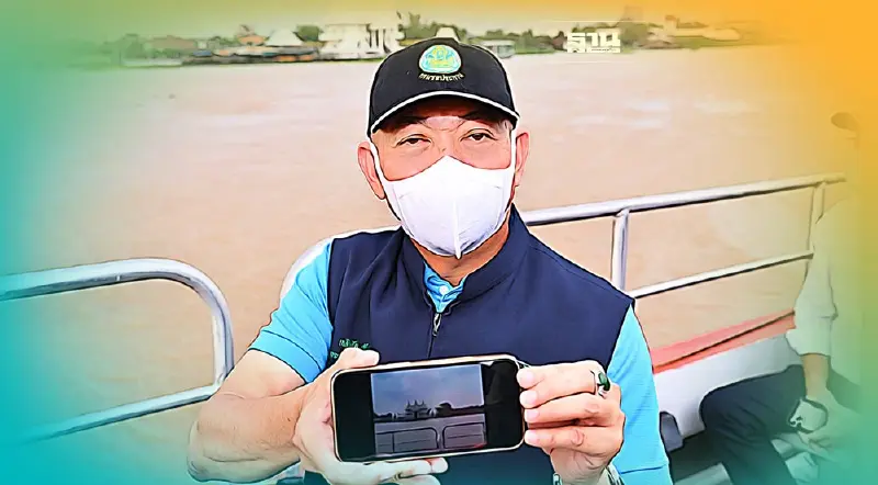 “เฉลิมชัย” ตรวจสถานการณ์น้ำแม่น้ำเจ้าพระยา ยันน้ำไม่ท่วมรุนแรงซ้ำรอยปี 54