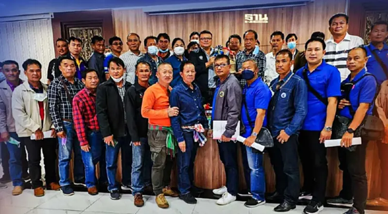 "ชุมนุมสหกรณ์โคนม" ป้องสมาชิกถูกแย่งน้ำนมดิบ ฟ้องมิลค์บอร์ดจัดการ "ชุมนุมสหกรณ์โคนม" ป้องสมาชิกถูกแย่งน้ำนมดิบ ฟ้องมิลค์บอร์ดจัดการ