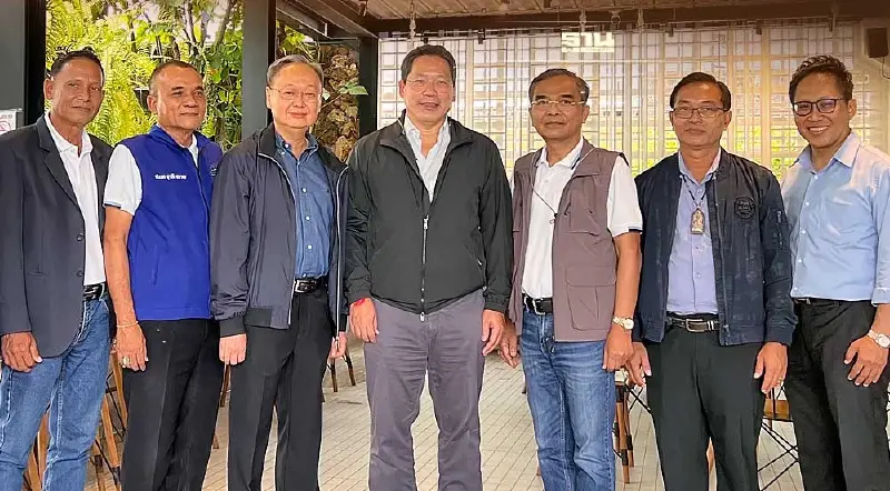 “อุตตม-สนธิรัตน์”ถกขุนพลภาคใต้-ผู้สมัครส.ส.ยกระดับทำงานพื้นที่เชิงรุก