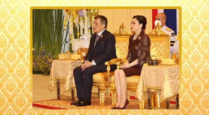 ในหลวง พระราชินี เสด็จฯ เปิดศูนย์การประชุมแห่งชาติสิริกิติ์ ในหลวง พระราชินี เสด็จฯ เปิดศูนย์การประชุมแห่งชาติสิริกิติ์