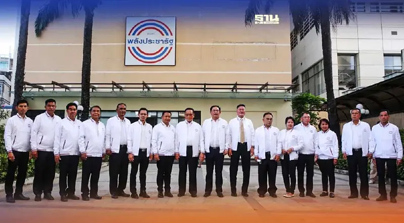 พปชร.เปิดตัว 50 ผู้สมัคร ส.ส. ทีมบิ๊กแจ๊ส-เด็กเก่าปชป.ซบ เป้ากวาด 150 ที่นั่ง