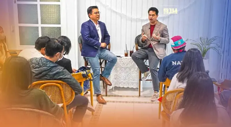 ชวนคิด“สอนวิชาประวัติศาสตร์อย่างไร ในวันที่บอกเด็กไทยให้มองไปข้างหน้า” ชวนคิด“สอนวิชาประวัติศาสตร์อย่างไร ในวันที่บอกเด็กไทยให้มองไปข้างหน้า”
