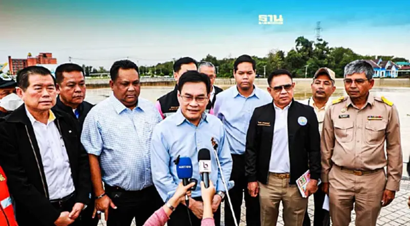 “จุรินทร์-นิพนธ์”บินด่วนเยี่ยมน้ำท่วมใต้! กำชับทุกจังหวัดเร่งระบายน้ำ “จุรินทร์-นิพนธ์”บินด่วนเยี่ยมน้ำท่วมใต้! กำชับทุกจังหวัดเร่งระบายน้ำ