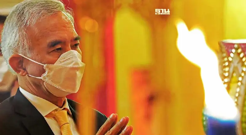 “สุวัจน์”นำชาวโคราชสวด“นวัคคหายุสมธัมม์”ถวายพระพรชัยมงคลพระองค์ภา