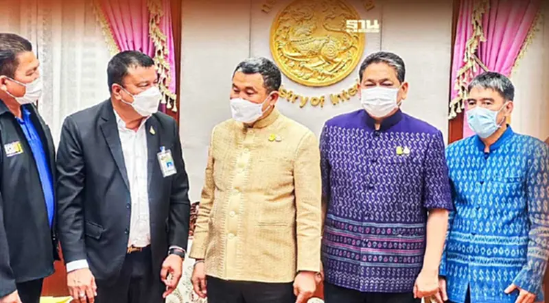 ด่วนที่สุด ! ปลัด มท.สั่งท้องถิ่นปรับราคากลางนมโรงเรียน ตามมติ ครม. ด่วนที่สุด ! ปลัด มท.สั่งท้องถิ่นปรับราคากลางนมโรงเรียน ตามมติ ครม.