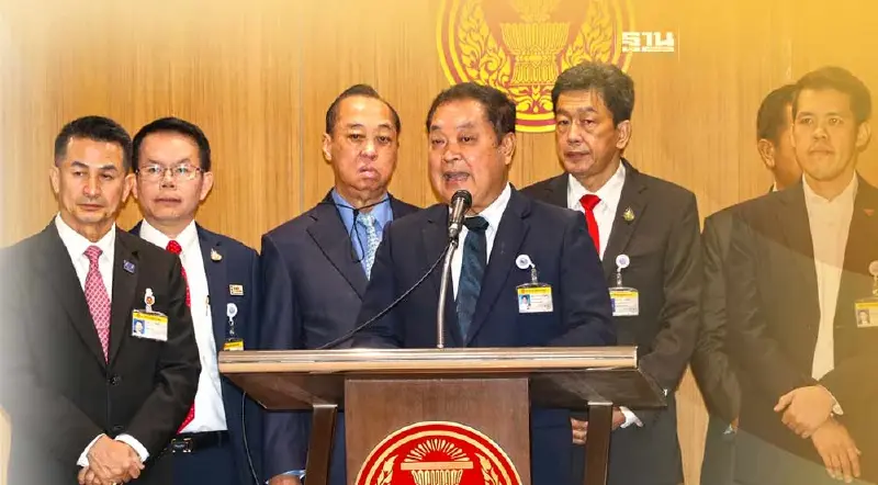 “ทวี” ลั่น ศักดิ์สยาม เข้าข่ายผิดรธน.ม.144 ใช้ตำแหน่งเอื้อผลประโยชน์นอมินี “ทวี” ลั่น ศักดิ์สยาม เข้าข่ายผิดรธน.ม.144 ใช้ตำแหน่งเอื้อผลประโยชน์นอมินี