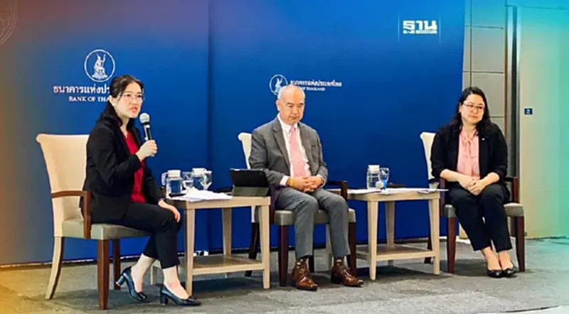 หนี้ครัวเรือนไทยน่าห่วง 10 ปีพุ่ง 30% ทะลุระดับเฝ้าระวัง 80% ต่อ GDP หนี้ครัวเรือนไทยน่าห่วง 10 ปีพุ่ง 30% ทะลุระดับเฝ้าระวัง 80% ต่อ GDP