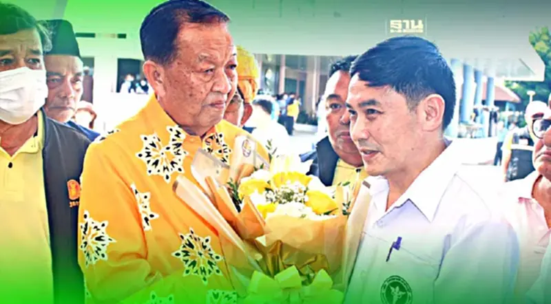 "วันนอร์"ให้กำลังใจ "หมอสุภัทร"ย้ายมารพ.สะบ้าย้อย ยกเป็นหมอนักต่อสู้ "วันนอร์"ให้กำลังใจ "หมอสุภัทร"ย้ายมารพ.สะบ้าย้อย ยกเป็นหมอนักต่อสู้
