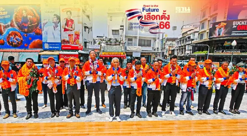 “ชาติพัฒนากล้า”คึกคัก สุวัจน์นำทีมเปิดตัวผู้สมัคร ส.ส.โคราช ครบ 16 เขต