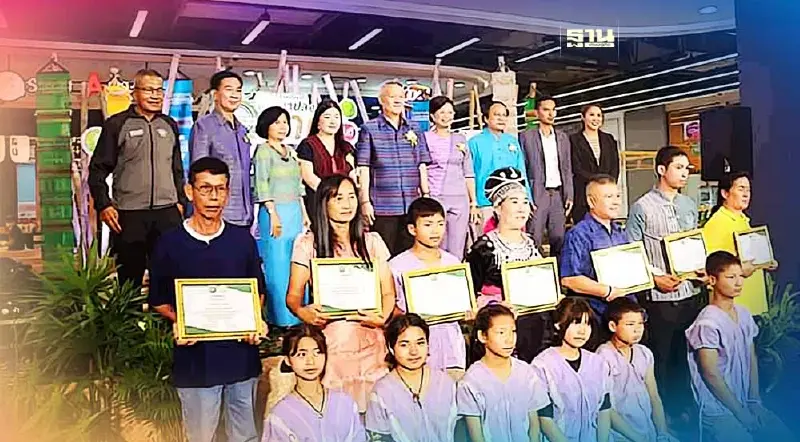 เกษตรคุณภาพเกษตรปลอดภัยต้องที่งาน"ตากการันตี"