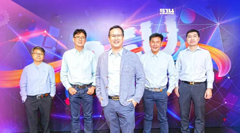 ม.รังสิต ตั้งเป้า 5 ปี มุ่งสู่การเป็น "มหาวิทยาลัย 24 ชั่วโมง" ม.รังสิต ตั้งเป้า 5 ปี มุ่งสู่การเป็น "มหาวิทยาลัย 24 ชั่วโมง"