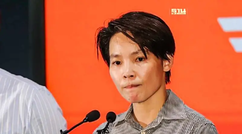 "ณธีภัสร์" ว่าที่ ส.ส.ก้าวไกล ขอลาออกเซ่นปมเมาแล้วขับ "ณธีภัสร์" ว่าที่ ส.ส.ก้าวไกล ขอลาออกเซ่นปมเมาแล้วขับ