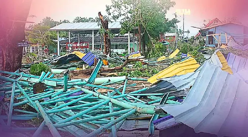 คปภ. ลงพื้นที่เยียวยาพายุพัดถล่มหลังคาโดม โรงเรียนวัดเนินปอ