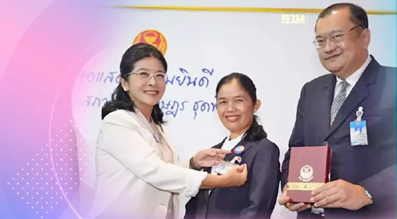 “สุดารัตน์”ปลื้มส.ส.หญิงพาเหรดเข้าสภา 95 คน หนุนสตรีมีบทบาทมากขึ้น “สุดารัตน์”ปลื้มส.ส.หญิงพาเหรดเข้าสภา 95 คน หนุนสตรีมีบทบาทมากขึ้น