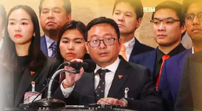 “ก้าวไกล”ประกาศเป็นฝ่ายค้านตรวจสอบเชิงรุกทำงานเคียงข้างประชาชน