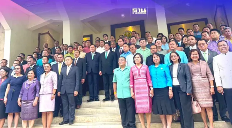 “ธรรมนัส” ลั่นแก้ 3 เรื่อง "หมูเถื่อน - ภัยแล้ง -ประมง" ต้องจบใน 2 เดือน “ธรรมนัส” ลั่นแก้ 3 เรื่อง "หมูเถื่อน - ภัยแล้ง -ประมง" ต้องจบใน 2 เดือน