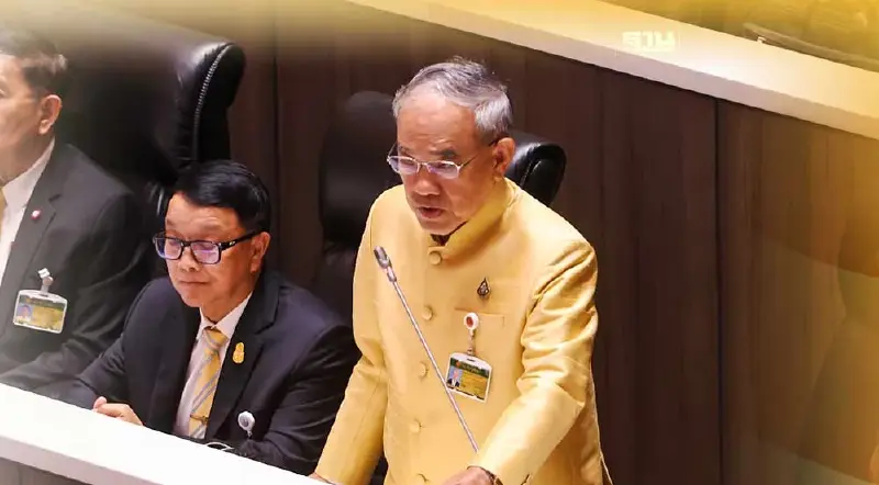 "เลิศรัตน์" หนุนแก้รัฐธรรมนูญ ชี้แนวคิด ผู้ว่าฯ ซีอีโอ ถอยหลังลงคลอง