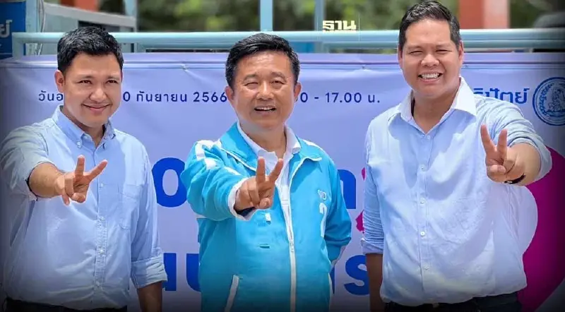 2 สส.หนุ่ม ปชป. “สรรเพชญ-ร่มธรรม” อ้อนชาวระยอง เลือก “หมอบัญญัติ” กลับเข้าสภา