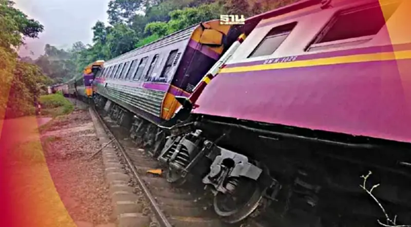 ติดตามเหตุ รถไฟตกราง ขบวนกรุงเทพฯ – เชียงใหม่ หลังเจอน้ำซัดทางขาด ติดตามเหตุ รถไฟตกราง ขบวนกรุงเทพฯ – เชียงใหม่ หลังเจอน้ำซัดทางขาด