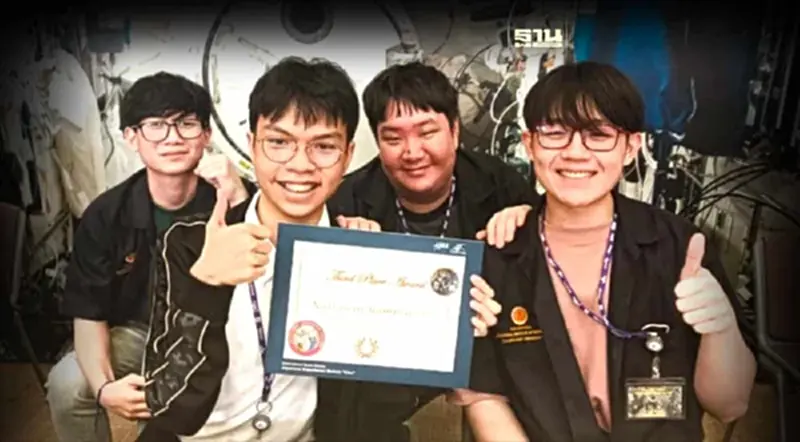 เด็กไทยเจ๋ง!คว้าที่ 3 เขียนโปรแกรมควบคุมหุ่นยนต์ผู้ช่วยนักบินอวกาศ NASA เด็กไทยเจ๋ง!คว้าที่ 3 เขียนโปรแกรมควบคุมหุ่นยนต์ผู้ช่วยนักบินอวกาศ NASA