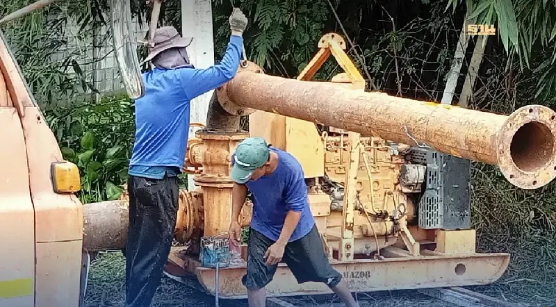 กรมชลฯ ลุย ติดตั้งเครื่องสูบน้ำ เร่งระบายน้ำท่วมขังในหลายพื้นที่