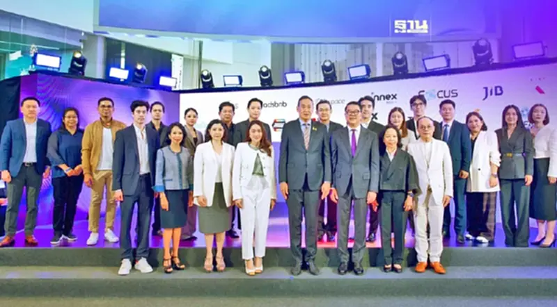สยามพารากอน-SCBX เนรมิต “เทคคอมมูนิตี้” ดันไทยสู่ฮับนวัตกรรมดิจิทัล สยามพารากอน-SCBX เนรมิต “เทคคอมมูนิตี้” ดันไทยสู่ฮับนวัตกรรมดิจิทัล