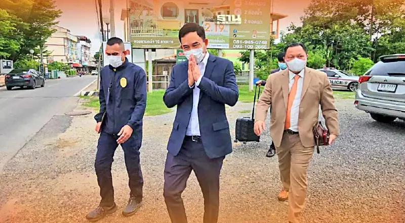 ศาลปล่อยตัวชั่วคราว “อิทธิพล คุณปลื้ม” ให้การปฏิเสธคดีวอเตอร์ฟร้อนท์