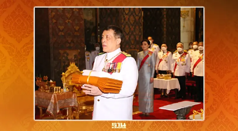 ในหลวง ทรงบำเพ็ญพระราชกุศลถวายผ้าพระกฐิน วัดบวรนิเวศวิหาร ในหลวง ทรงบำเพ็ญพระราชกุศลถวายผ้าพระกฐิน วัดบวรนิเวศวิหาร