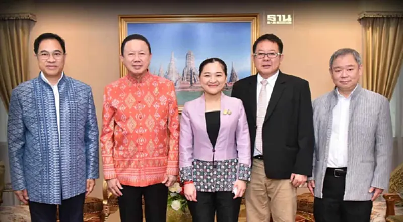 หอการค้าไทยนำทีมถก รมว.ท่องเที่ยว เสนอ 3 ประเด็น ดึงท่องเที่ยวคุณภาพ หอการค้าไทยนำทีมถก รมว.ท่องเที่ยว เสนอ 3 ประเด็น ดึงท่องเที่ยวคุณภาพ