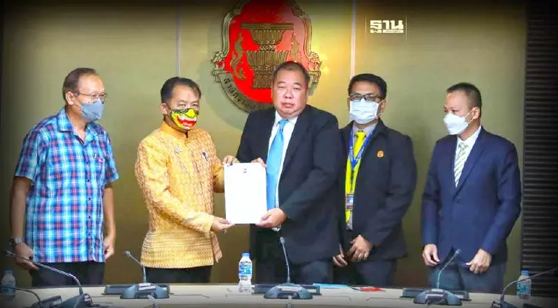 “ศรีสุวรรณ”ยื่นผู้ตรวจฯ ส่งศาลรธน.วินิจฉัยแจกเงินดิจิทัลขัดรธน.-กฎหมาย