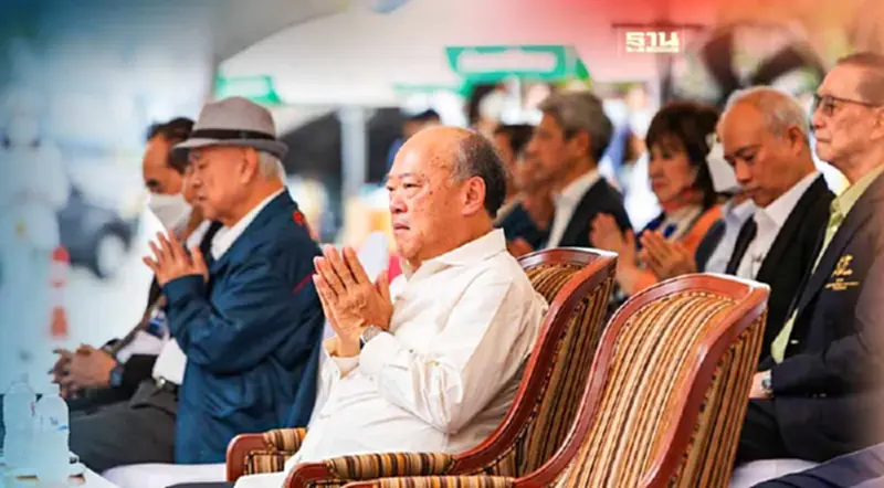 "คีรี" นำทีมผู้บริหาร กลุ่มบริษัทบีทีเอสทำบุญครบรอบ 24 ปี "คีรี" นำทีมผู้บริหาร กลุ่มบริษัทบีทีเอสทำบุญครบรอบ 24 ปี