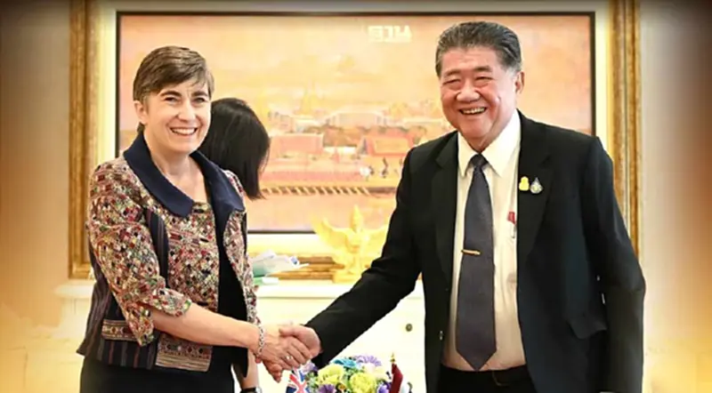‘ภูมิธรรม’ ถกทูตออสเตรเลีย ชวนลงทุนธุรกิจสีเขียว ‘ภูมิธรรม’ ถกทูตออสเตรเลีย ชวนลงทุนธุรกิจสีเขียว