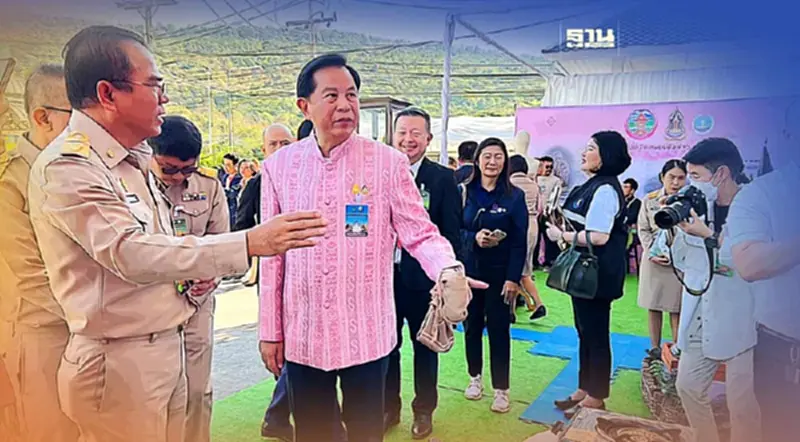 "พีระพันธุ์"ดันพลังงานแสงอาทิตย์ขับเคลื่อนเศรษฐกิจระดับชุมชน "พีระพันธุ์"ดันพลังงานแสงอาทิตย์ขับเคลื่อนเศรษฐกิจระดับชุมชน